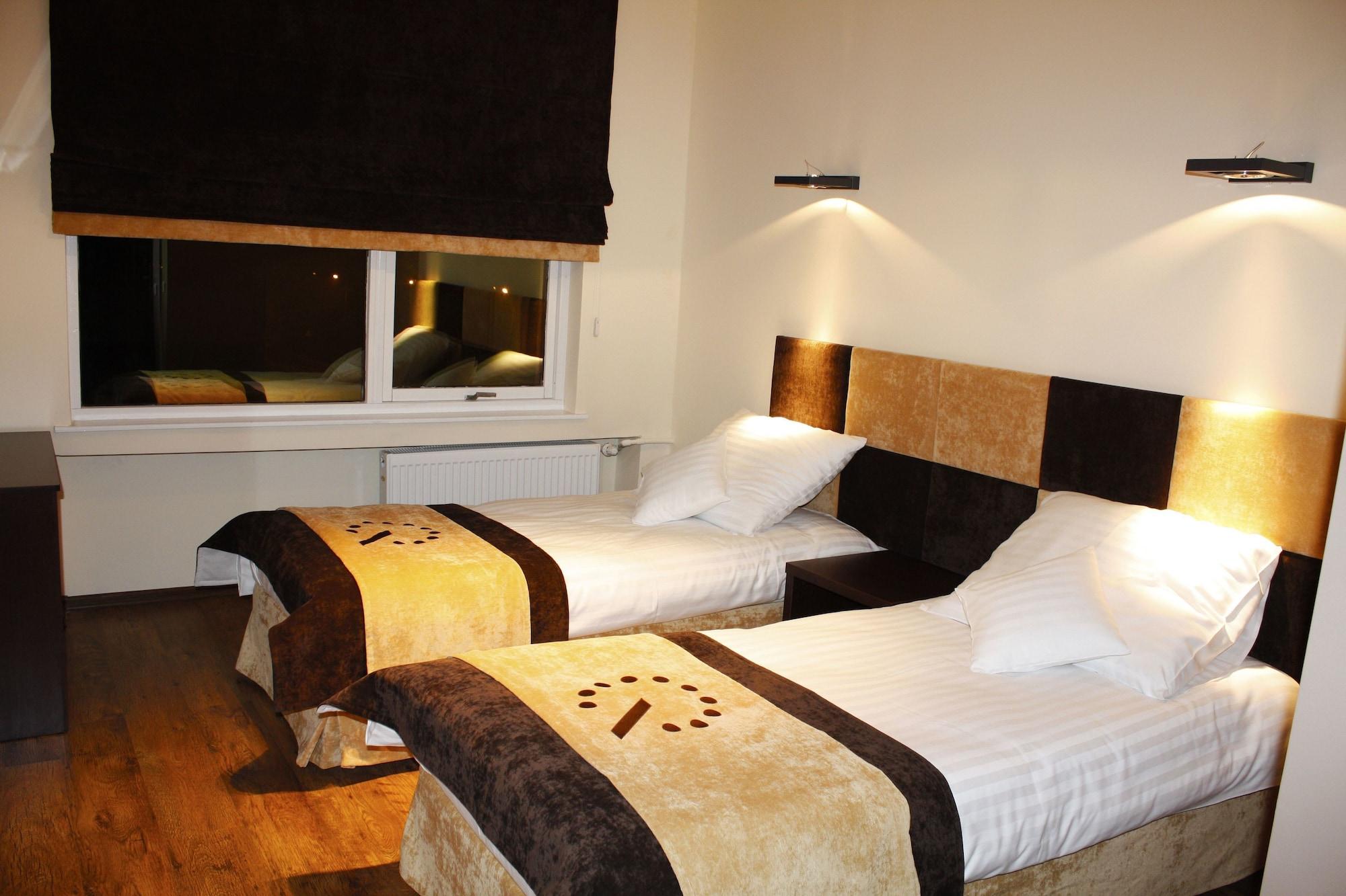 Boutique Hotel'S Sosnowiec Exterior photo